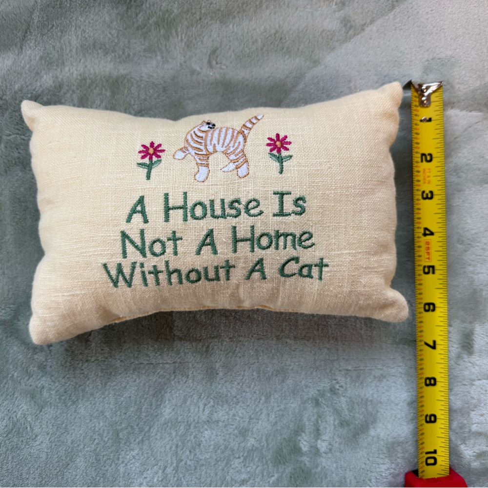 Cream Cat-Themed Decorative Pillow A House Is Not. Home Without A Cat - Picture 3 of 4
